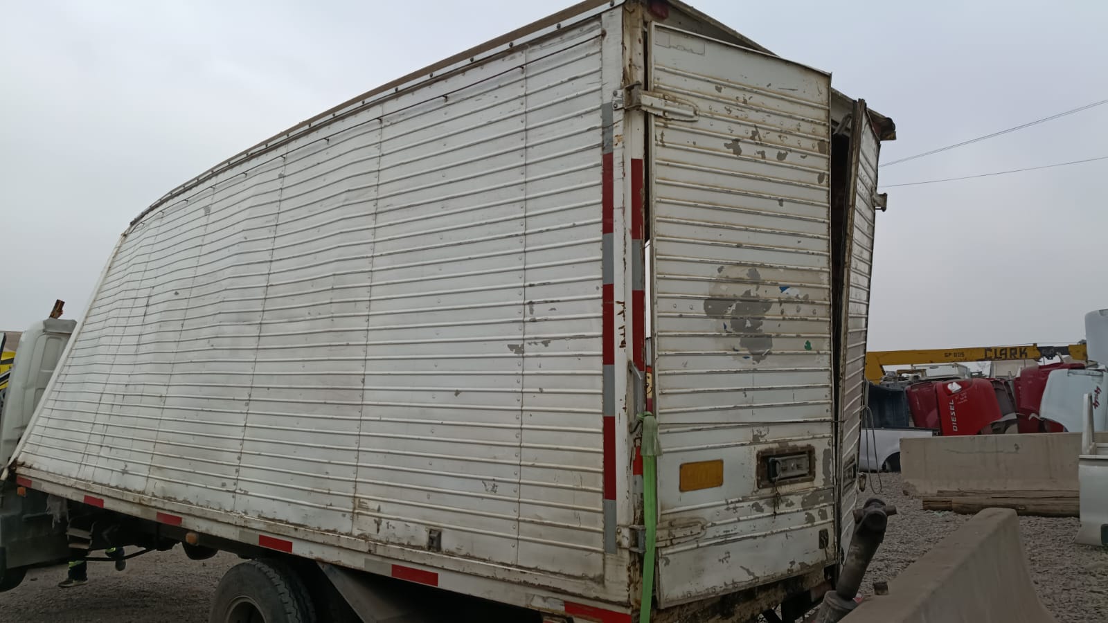 PAQUETE RESORTES Mitsubishi CANTER 3.9 1998    EN DESARME